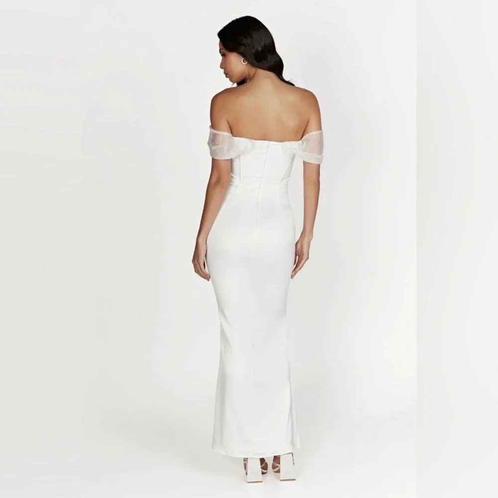 Everly off the shoulder corset dress size Small - Picture 2 of 6